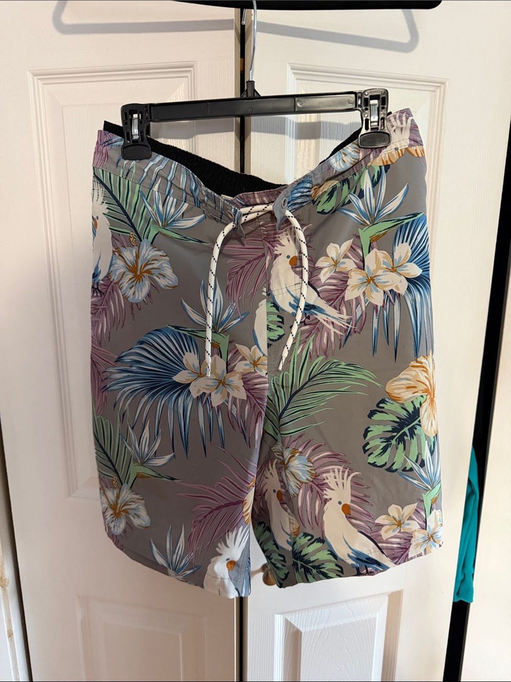 Goodfellow & Co Gray Tropical Floral Swim Trunks with Multicolor Leaves